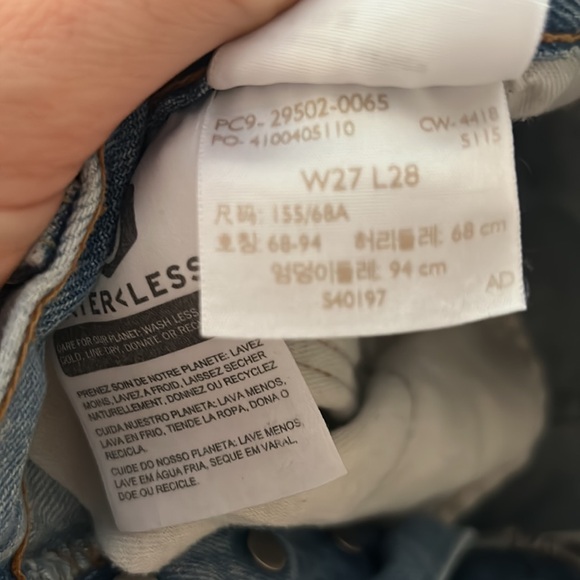 Levi’s 501’s jean shorts - Picture 6 of 8